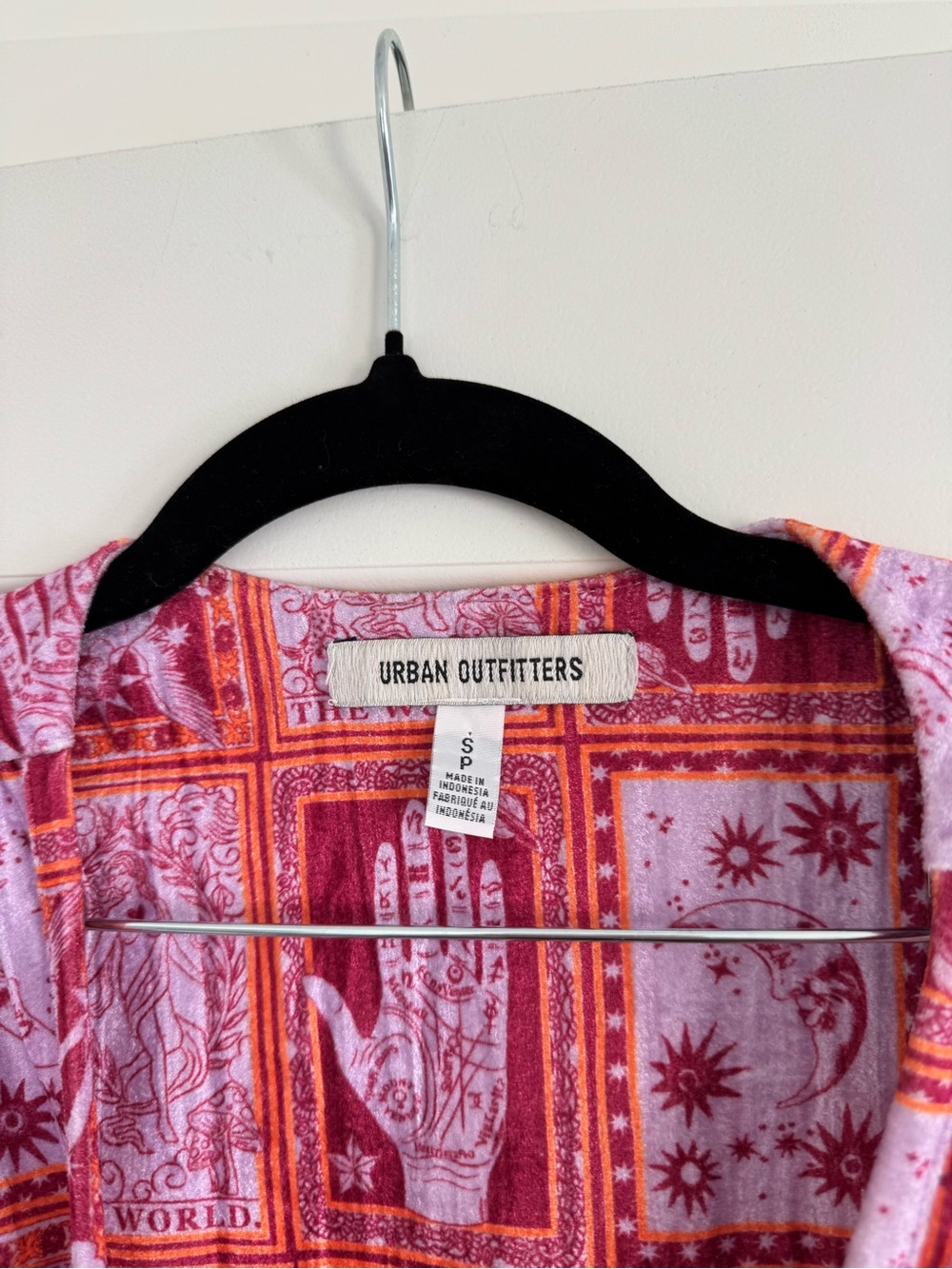 Urban Outfitters Pink Wrap Crop Top - Picture 2 of 2